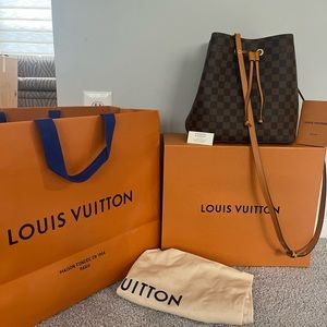 Louis Vuitton Neonoe Damier Ebene saffron leather 100% w authentication cards